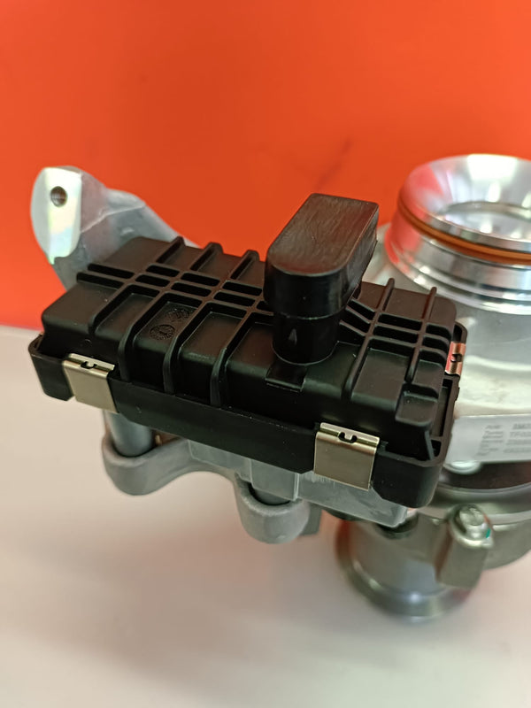 Turbina nuova BMW 520 d xDrive Touring 184 cv 135 kw 8513298, 8513299, 8517452, 8517453, 8519475, 8519476, 851745201, 851745203, 851947501, 851947502, 851947503, 851947504, 851947505, 851947506, 4933500600, 4933500610, 4933500635