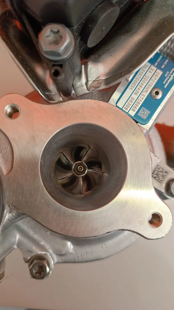 Turbina nuova originale Dacia Sandero III 1.0 TCe 101 cv 74 kw 16319980063, 16319700063, 16319700051, 16319880051 BORGWARNER