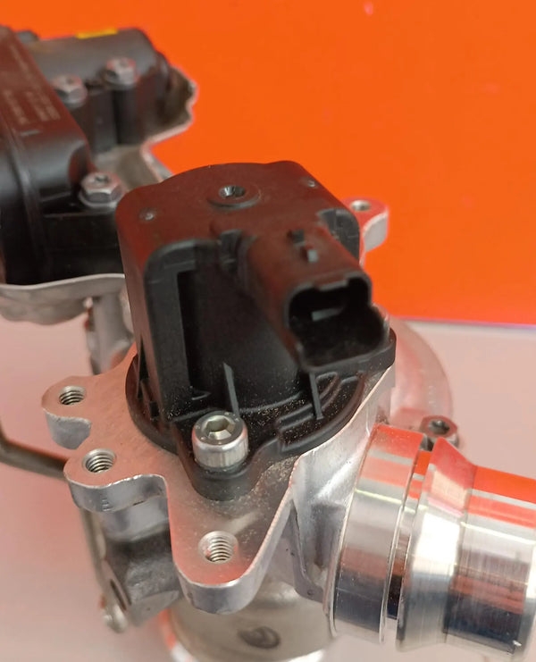 Turbina nuova originale Dacia Duster 1.0 TCe 101 cv 74 kw 16319980063, 16319700063, 16319700051, 16319880051 BORGWARNER