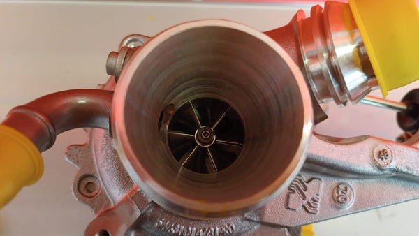 Turbina nuova originale Borgwarner Opel Insignia A 1.6 cdti 120 cv 88 kw 55486151, 55493520, 55506594, 55510769, 55589342, 55598494, 860492, 860995, 861036, 861075, 861097, 9508364, 95519815, 95521002 BORGWARNER