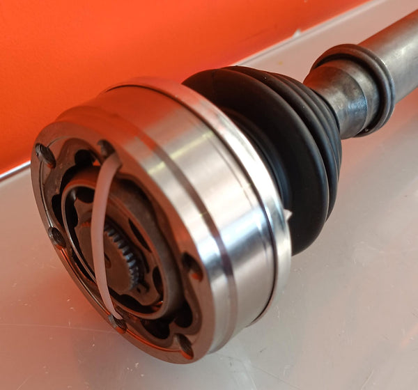 Semiasse nuovo SKODA ROOMSTER 1.4 86 cv 63 kw 6Q0407272AN, 6Q0407272AP, 6Q0407272BD, 6Q0407272BH, 6Q0407272DR, 6Q0407272S, 6Q0407452DX, 6Q0407452FX, 6Q0407452G, 6Q0407452PX, 8Z0407272AM, 8Z0407272AP