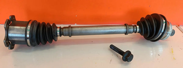 Semiasse nuovo SEAT EXEO ST 2.0 TFSI 211 cv 155 kw 8E0407272AH, 8E0407272AR, 8E0407272AT, 8E0407272S, 8E0407452EX, 8E0407452GX, 8E0407452JX, 8E0407452PX, 8E0407272A GSP / AKRON