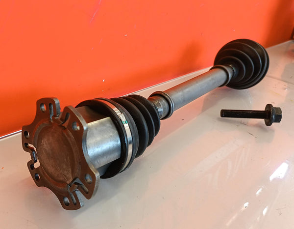 Semiasse nuovo SEAT EXEO ST 2.0 TFSI 211 cv 155 kw 8E0407272AH, 8E0407272AR, 8E0407272AT, 8E0407272S, 8E0407452EX, 8E0407452GX, 8E0407452JX, 8E0407452PX, 8E0407272A GSP / AKRON