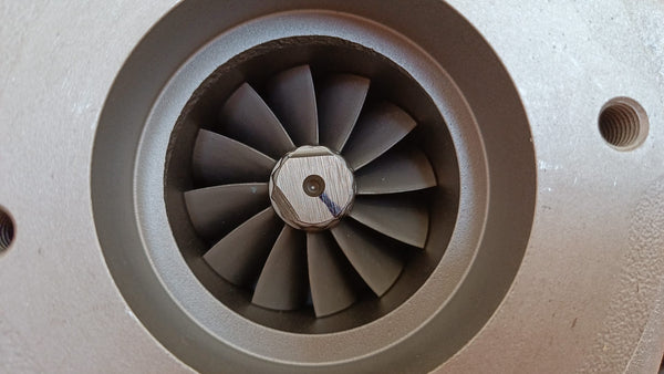 Turbina revisionata Iveco Eurocargo motore CURSOR 8 F2B 3591880 TurboMM